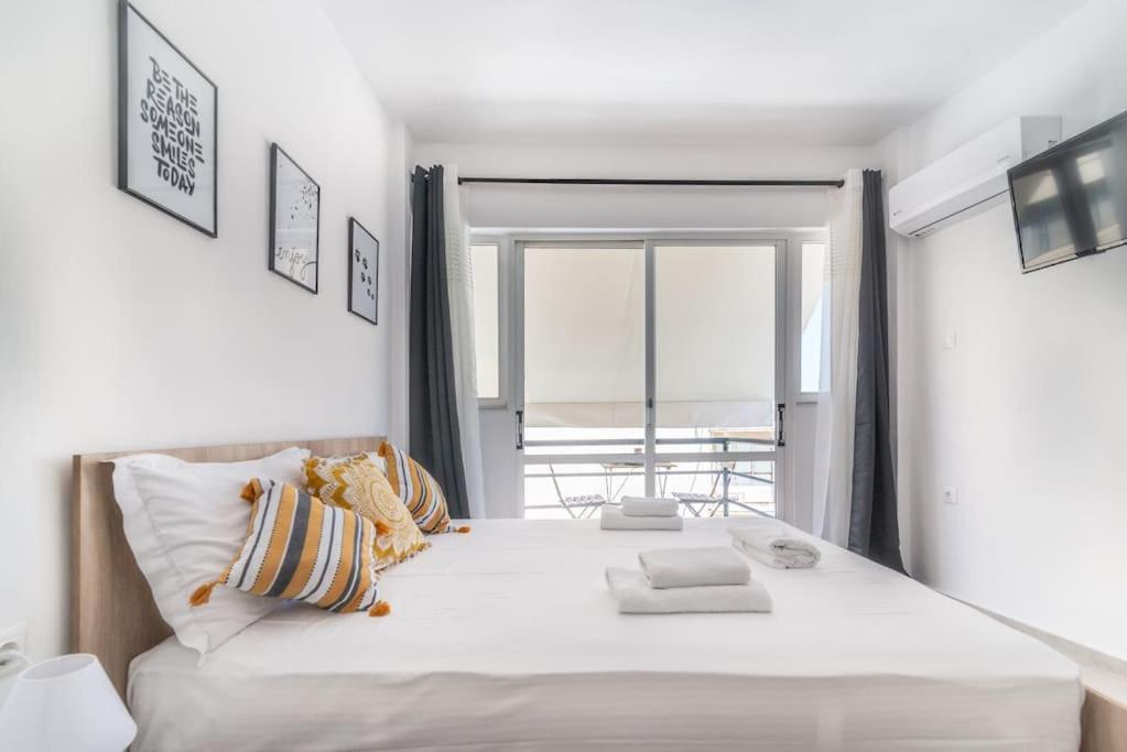 New Studio In The Heart Of City Center Ираклион Экстерьер фото