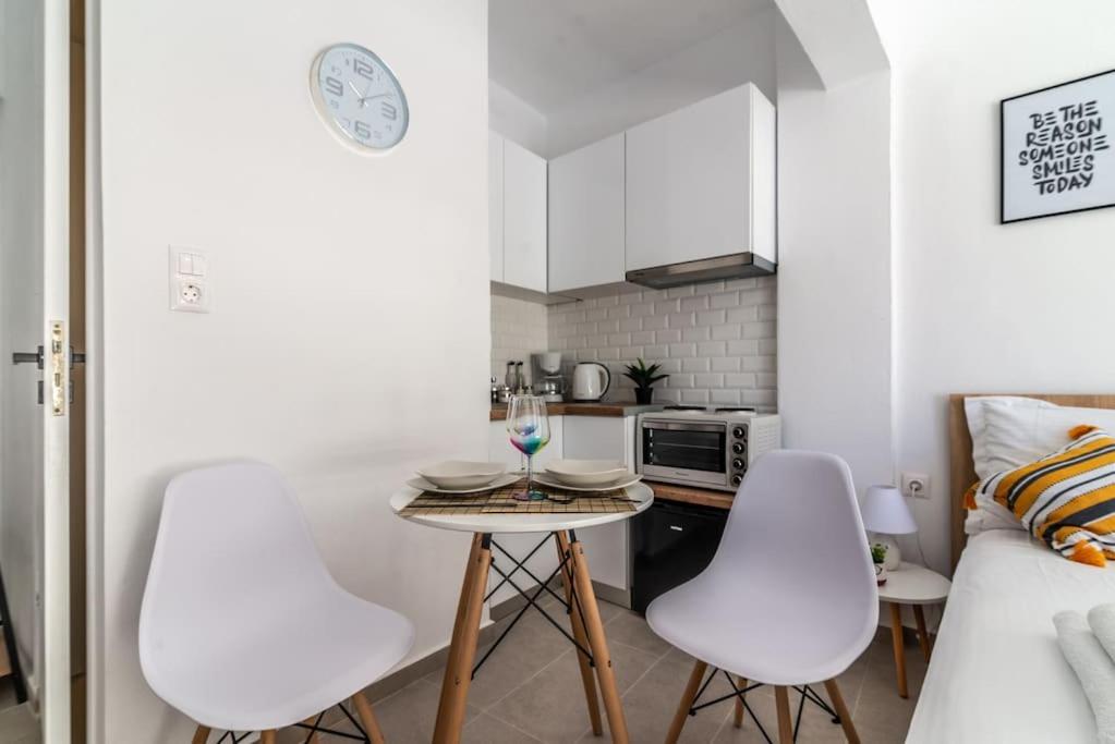 New Studio In The Heart Of City Center Ираклион Экстерьер фото
