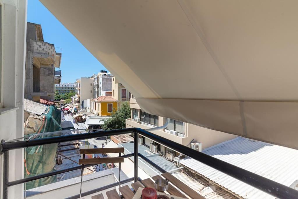 New Studio In The Heart Of City Center Ираклион Экстерьер фото