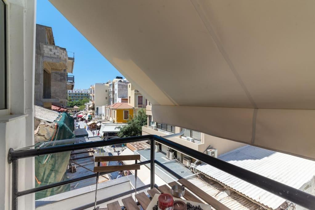 New Studio In The Heart Of City Center Ираклион Экстерьер фото