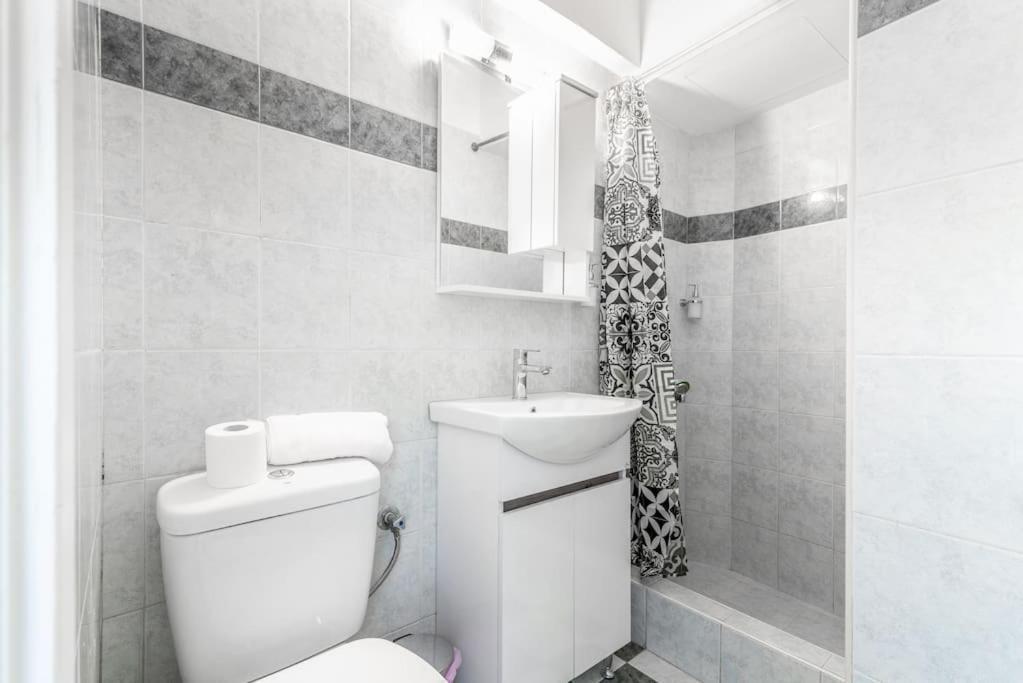 New Studio In The Heart Of City Center Ираклион Экстерьер фото